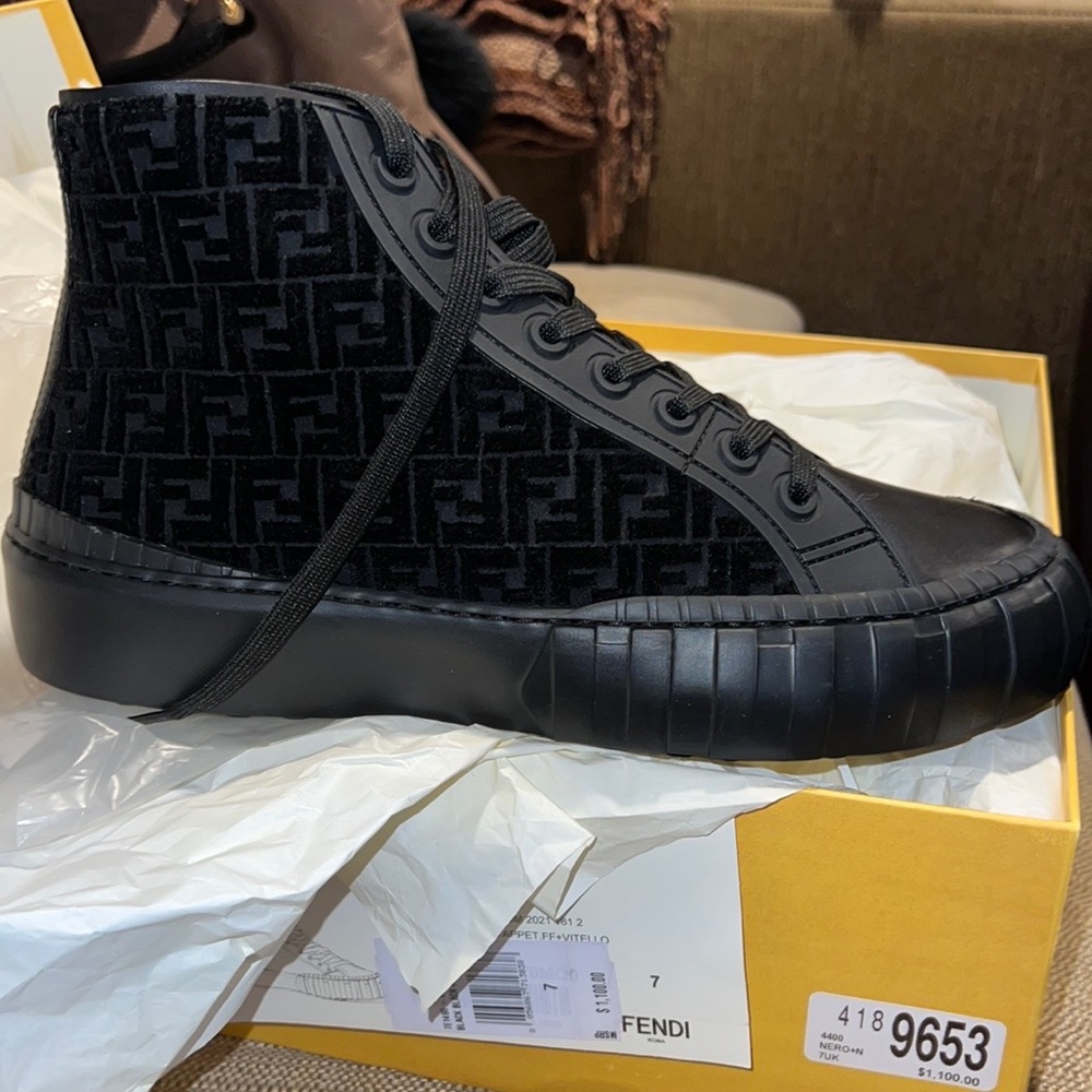 BNIB Fendi Black Boots